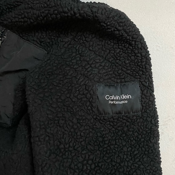 Calvin Klein Performance Teddy Sherpa Zip Up Jacket in Black Size L - Picture 4 of 11